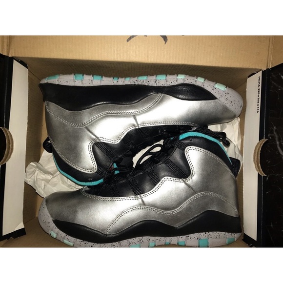 Retro Jordan 10 worn 1x, size 6Y, with box - Picture 5 of 5